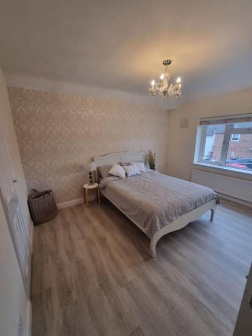 Somers Lodge Leicester Bagian luar foto