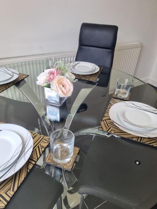 Somers Lodge Leicester Bagian luar foto